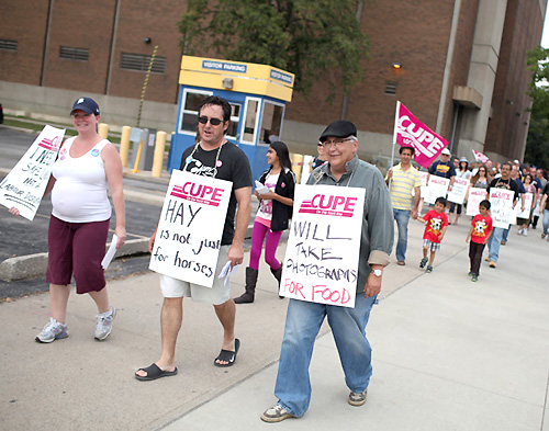 CUPE 1393 on Strike